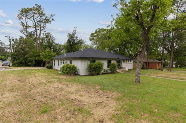 Building Photo - 2203 Glenwood Ln