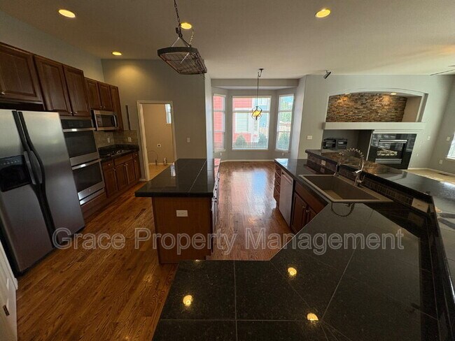 Building Photo - 222 Saxony Rd