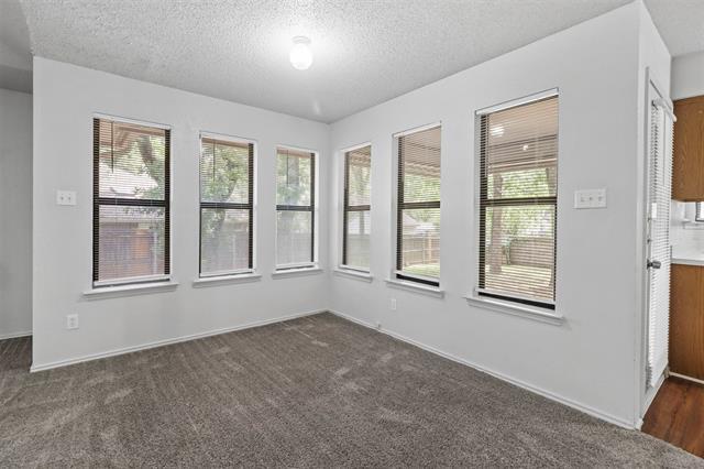 Building Photo - 616 Lake Crest Pkwy