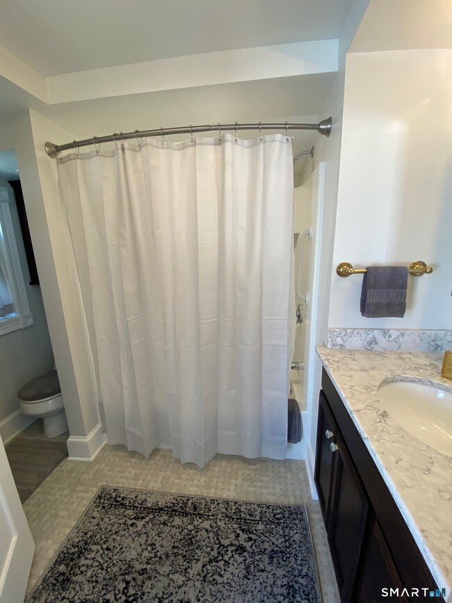 Building Photo - 34 Hurlbutt Rd