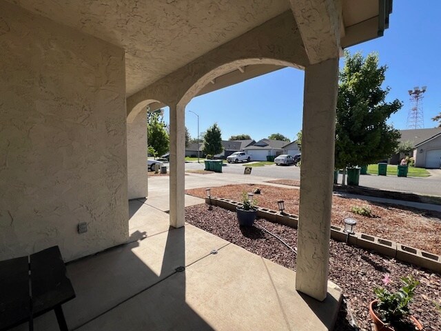 Building Photo - 1057 Windsor Way