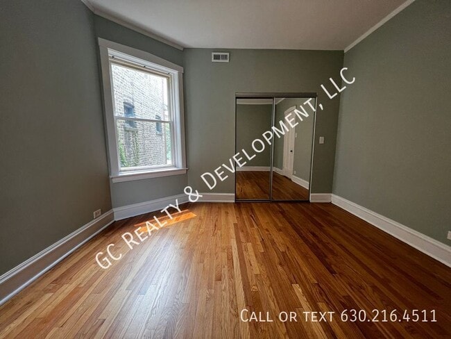Building Photo - 2144 W Estes Ave