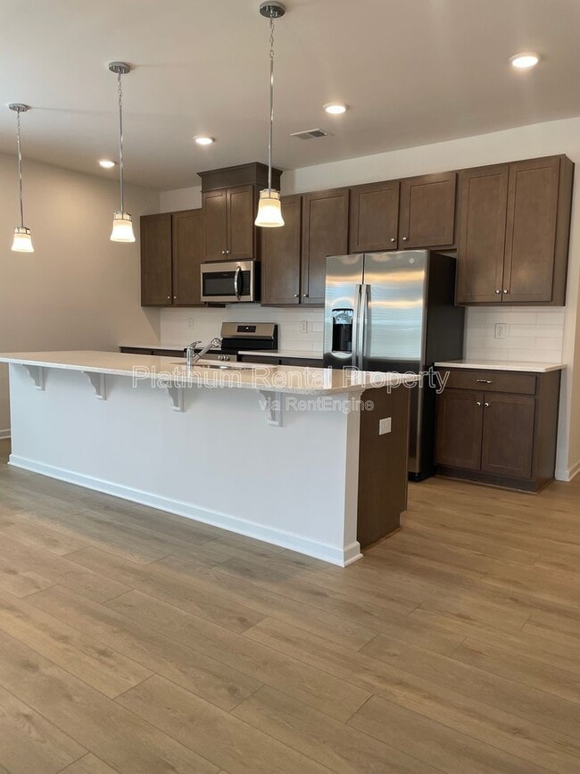 Building Photo - 32 Thedford Dr