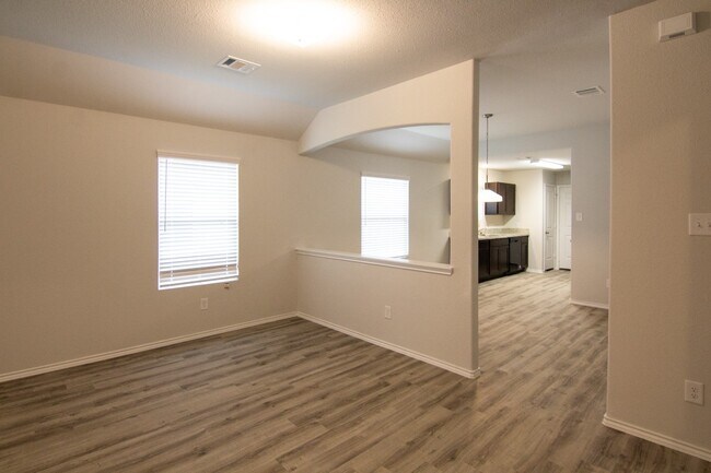 Building Photo - 6303 Austinville Dr