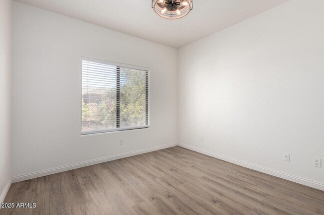 Building Photo - 21655 N 36th Ave
