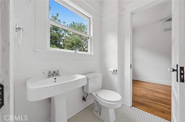 Building Photo - 3322 Hamilton Way
