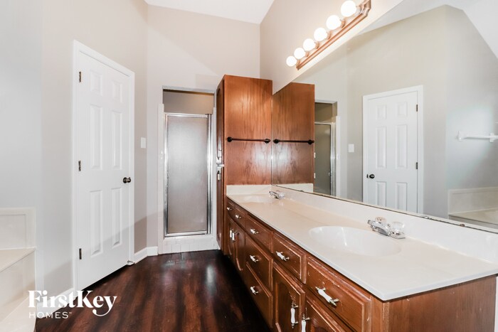 Building Photo - 7723 Ivy Mist Cove W