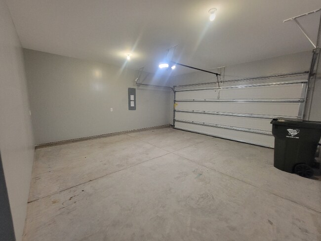 Building Photo - 1032 Peridote Wy