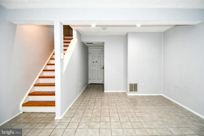 Building Photo - 8317 Windfall Rd