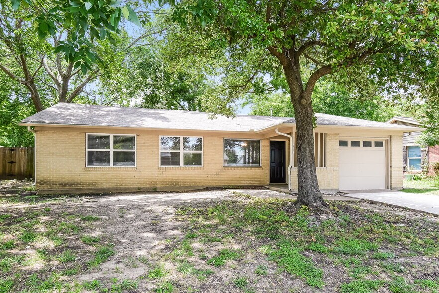 Building Photo - 1513 Delmar Dr