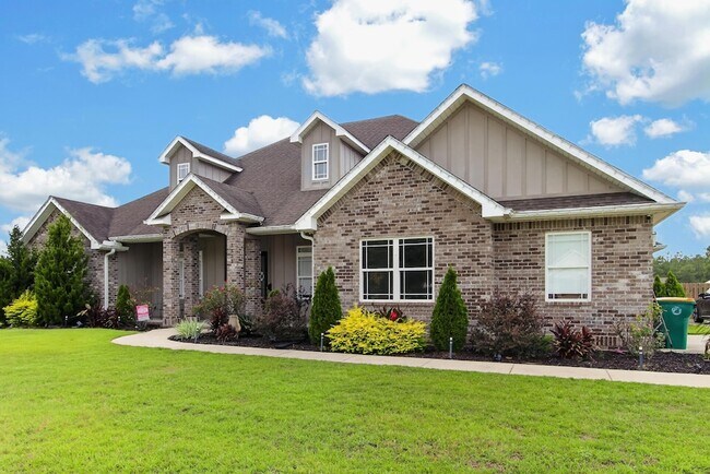 Building Photo - 5522 Frontier Dr