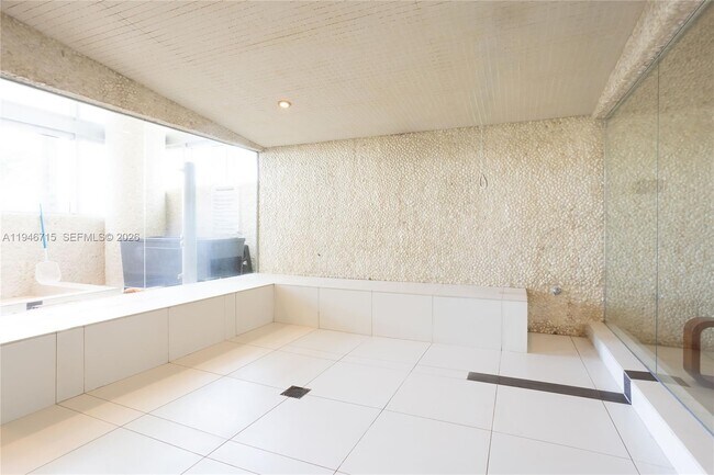 Building Photo - 92 SW 3rd St