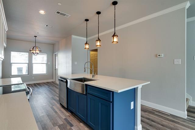 Building Photo - 5509 Soledad Dr