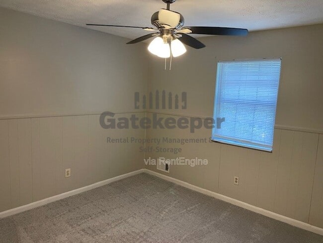 Building Photo - 7345 Chaucer Ct