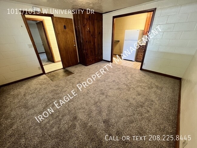 Building Photo - 1011/1013 W University Dr-