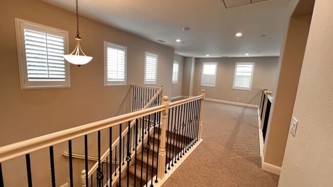 Building Photo - Beautiful Home for rent in Shannon Ranch i...