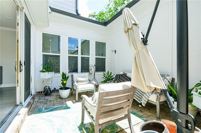 Building Photo - 535 Letchas Ln