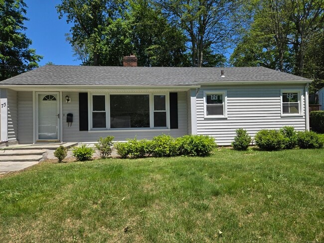 Primary Photo - 73 Crestwood Dr