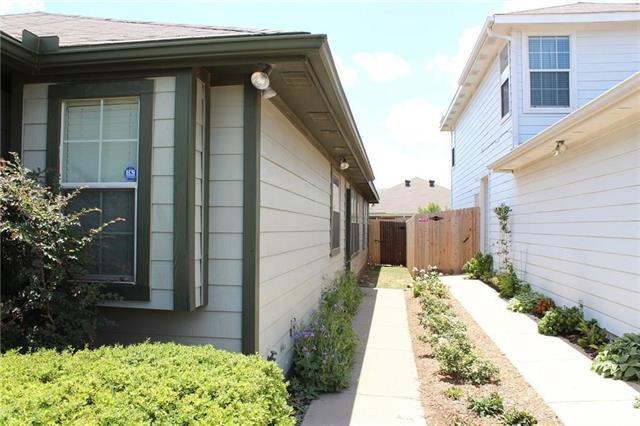 Building Photo - 5015 Mountain Spring Trail