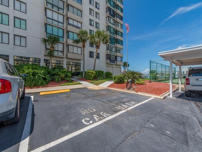Building Photo - 660 Island Way