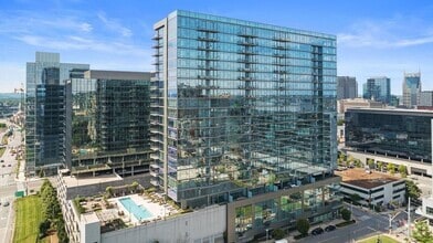 Building Photo - 2 Bed, 2 Bath Luxury High-rise Condo w/ Pa...