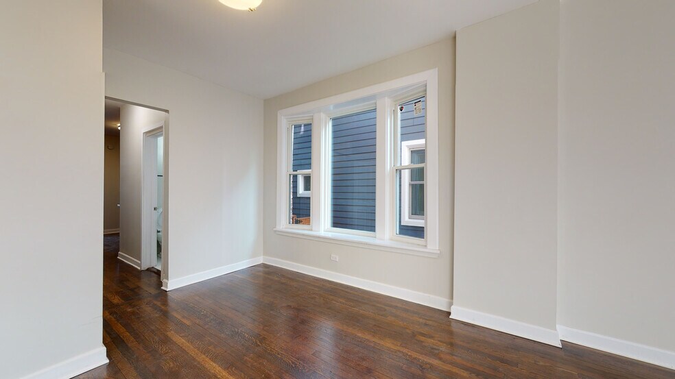 Building Photo - 2038 W Estes Ave