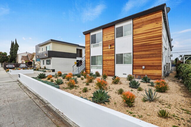 Building Photo - 1358 W. 36th St.