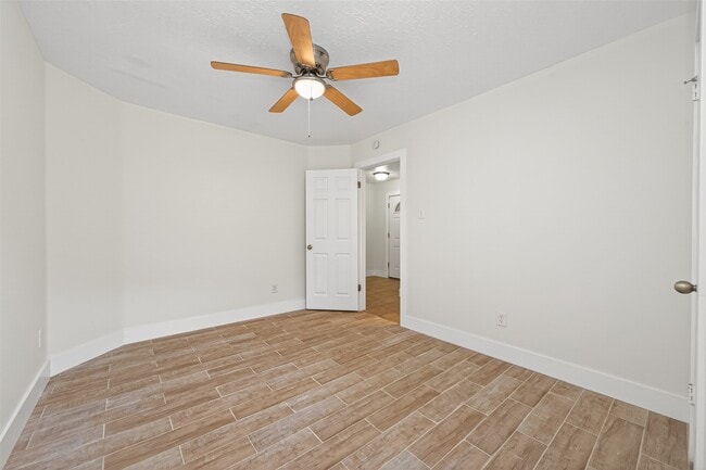 Building Photo - 18822 Yaupon Trail