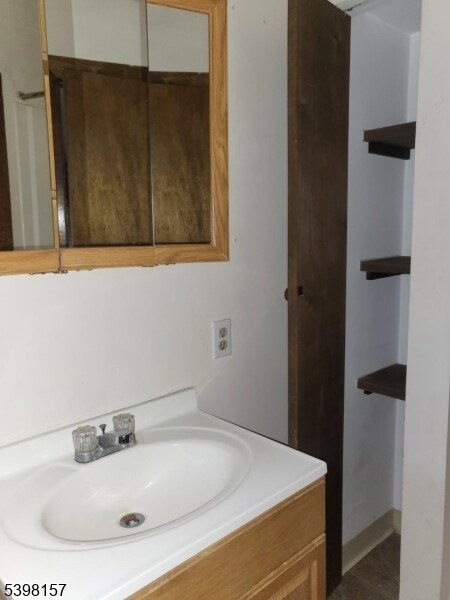 Building Photo - 715 E Central Ave