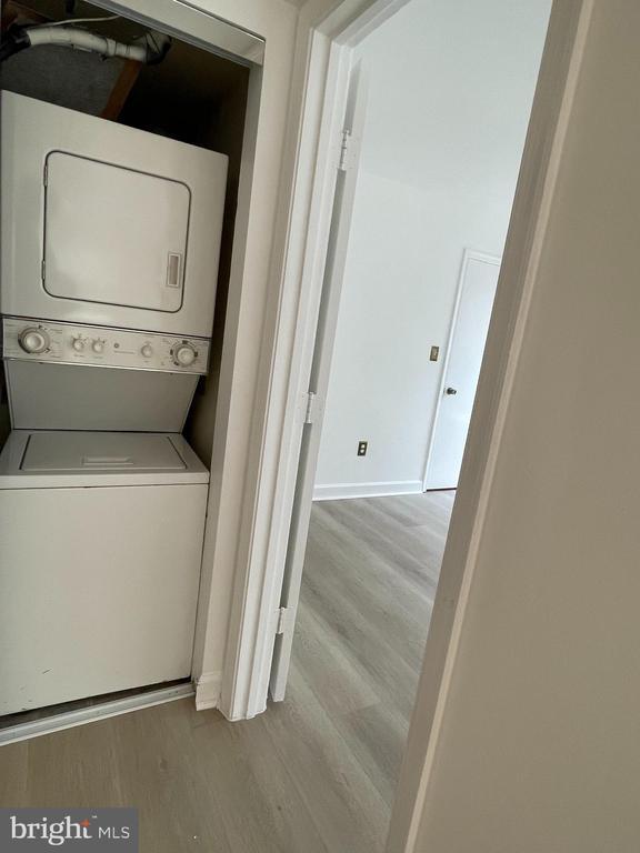 Building Photo - 1007 Summerglenn Ct