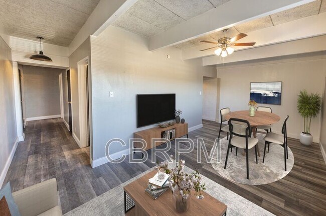 Building Photo - 2601 York Ave