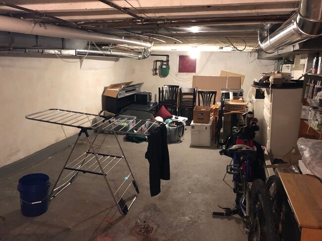 Building Photo - 102 s 126th