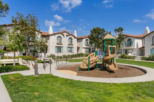 Building Photo - 310 Sunset Way