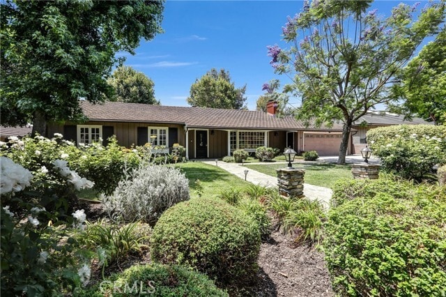Building Photo - 1120 Encanto Dr