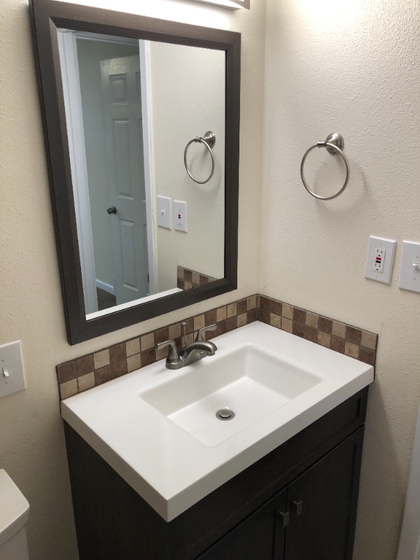 Building Photo - 1015 Roosevelt Ave