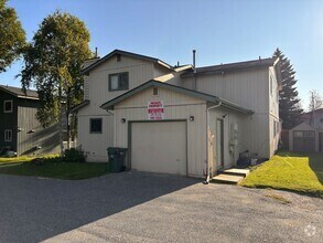 Building Photo - 7340 Bearfoot Cir