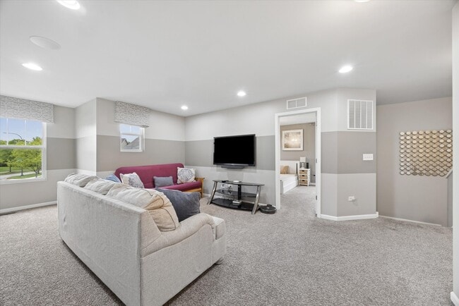 Building Photo - 1507 Tail Leaf Ct