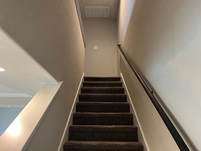 Building Photo - 6310 Luglio Ln