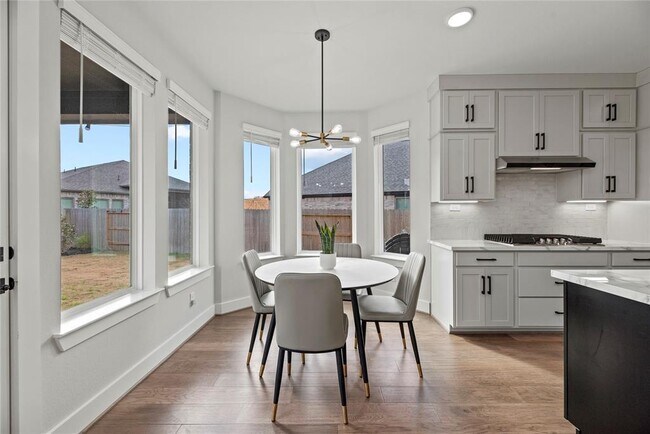 Building Photo - 30155 Gold Finch Pl