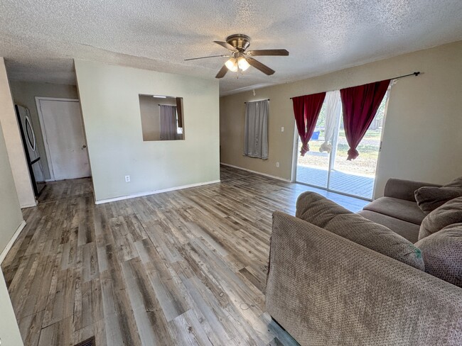 Building Photo - 175 Deer Creek Rd