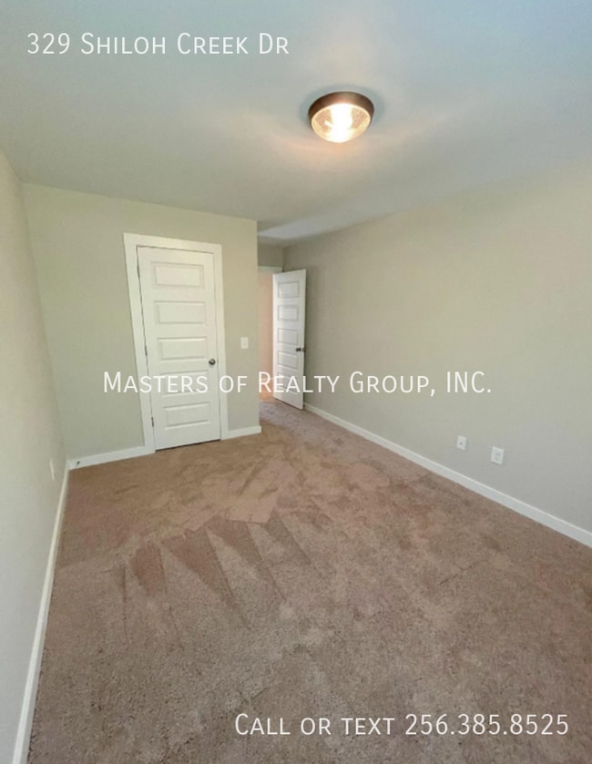 Building Photo - 329 Shiloh Creek Dr
