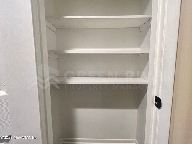 Building Photo - 1602 Forbes St