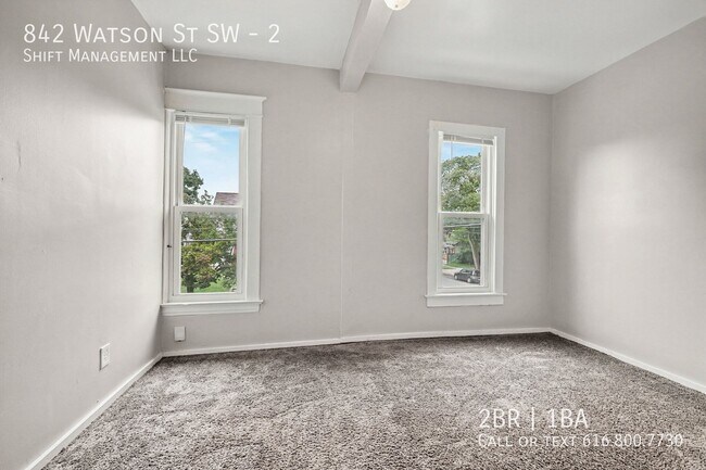 Building Photo - 842 Watson St SW
