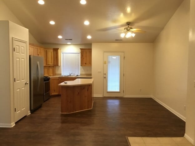 Building Photo - 1993 N 775 E