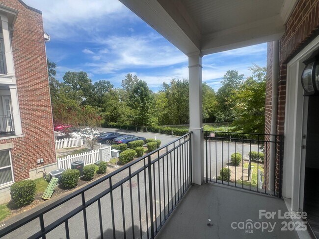 Building Photo - 8728 Arbor Creek Dr