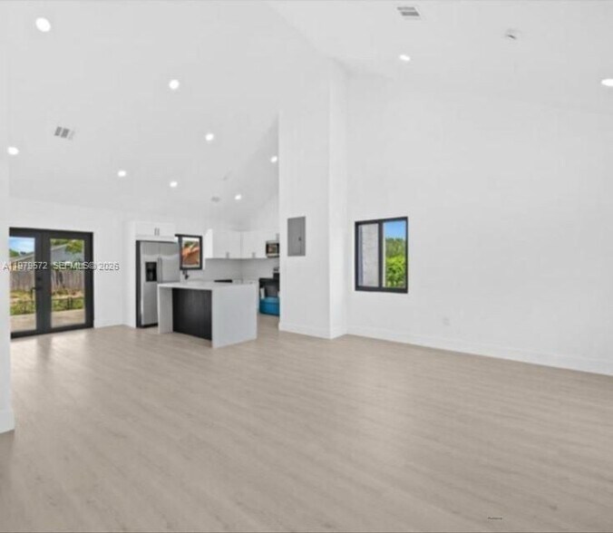 Building Photo - 20620 SW 120th Pl