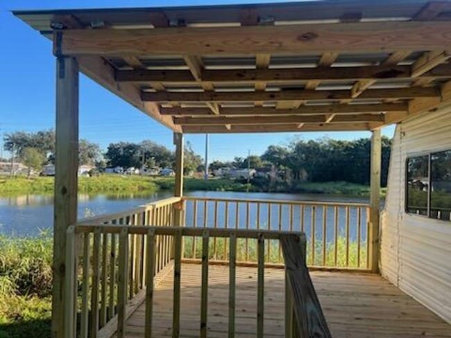 Building Photo - 1/1 Mobile Home - Rent to own - Zephyrhills, FL