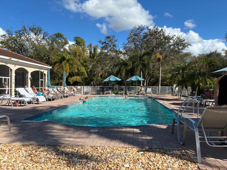Clubhouse Pool - 4510 Botanical Place Cir
