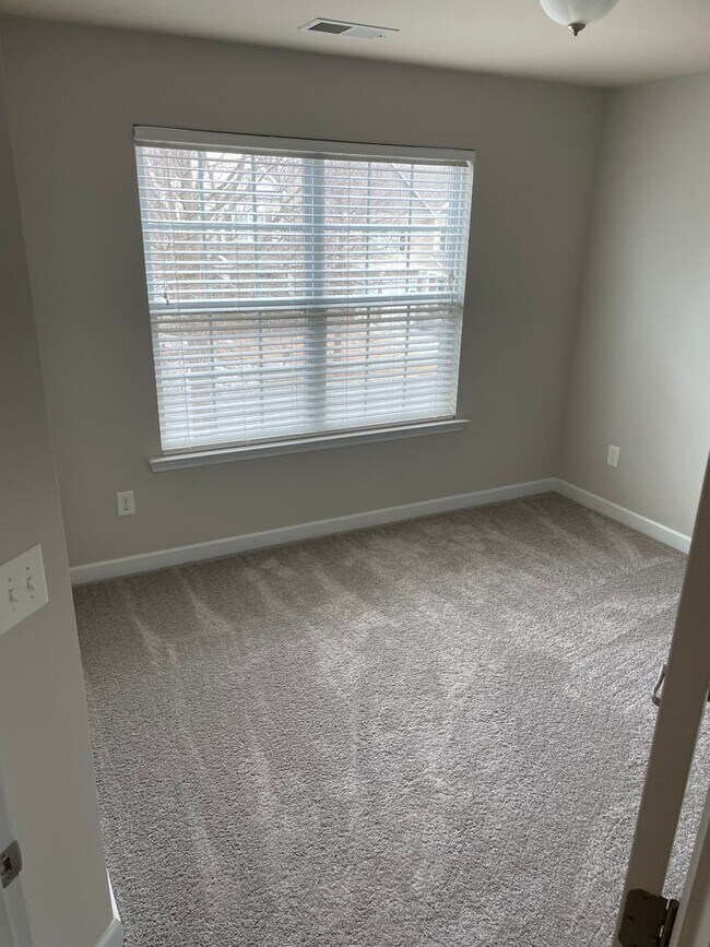 Building Photo - 5-Bedroom in Cabarrus County Schools with Fenced Yard