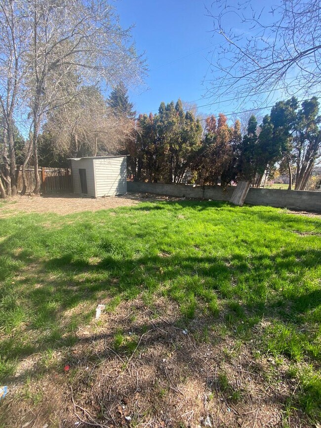 Building Photo - Non-Refundable & Security Deposit Total: $...